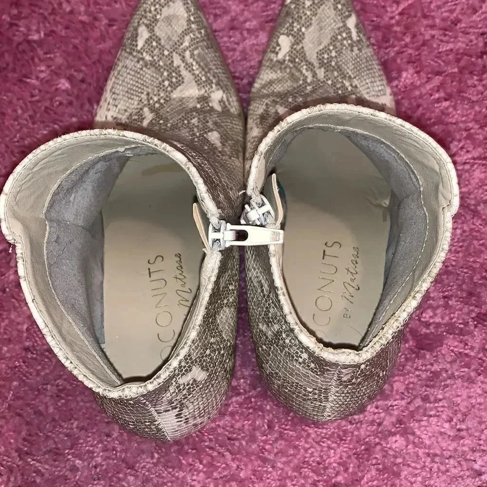 Coconuts by Matisse Snakeskin Booties Size 9